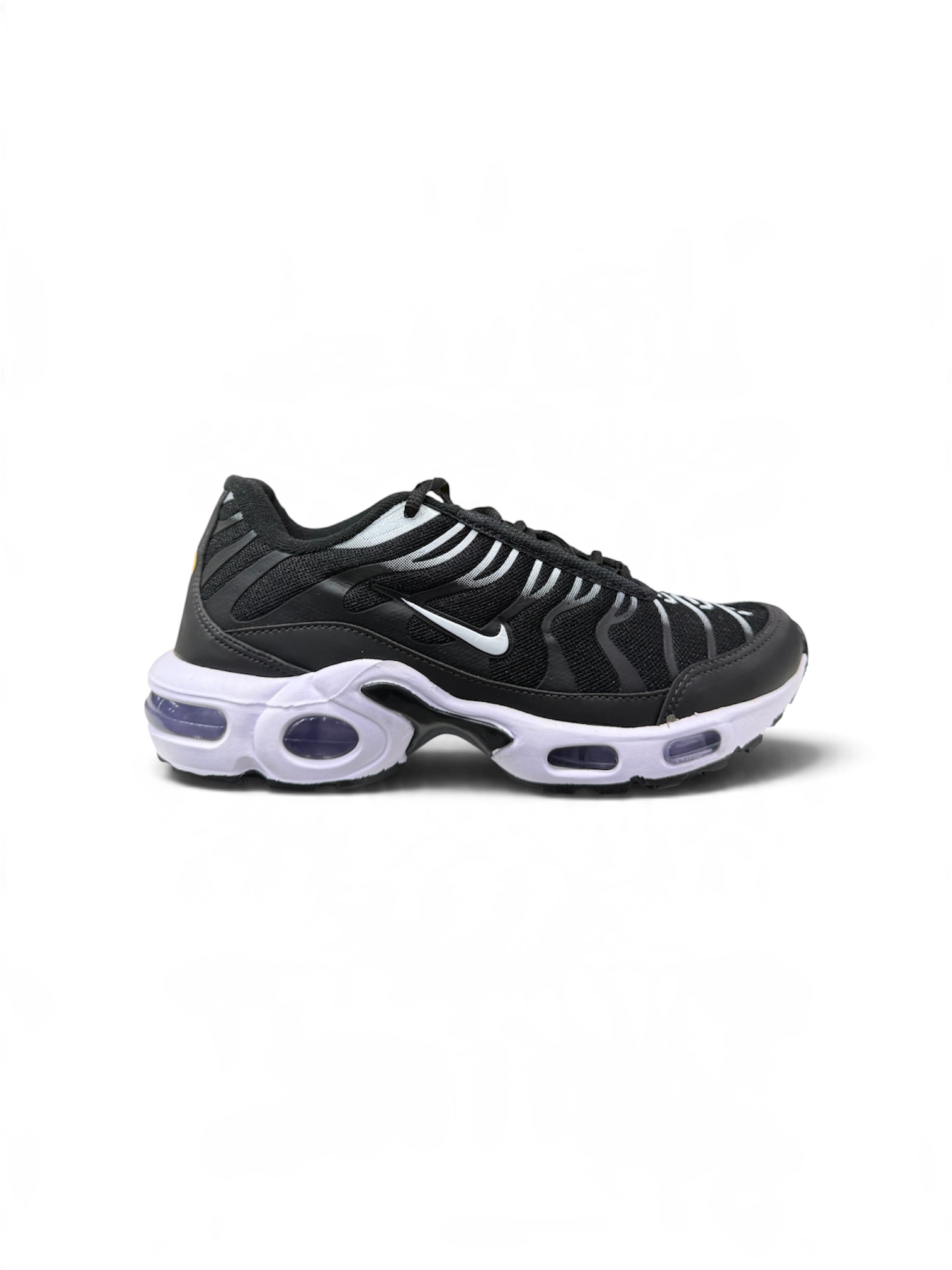 NIKE AIR MAX TN ( PRETO/ BRANCO )